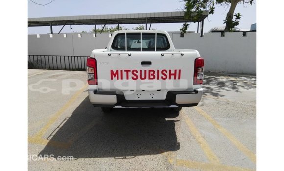 Buy Import Mitsubishi L200 White Car in Import - Dubai in Enga Buy Import Mitsubishi L200 White Car in Import - Dubai in Enga