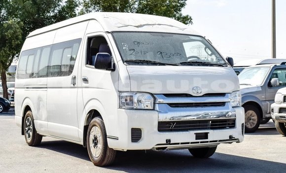 Buy Import Toyota Hiace White Car in Import - Dubai in Enga Buy Import Toyota Hiace White Car in Import - Dubai in Enga