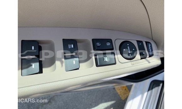 Buy Import Hyundai Elantra White Car in Import - Dubai in Enga Buy Import Hyundai Elantra White Car in Import - Dubai in Enga