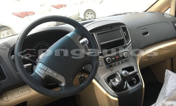 Buy Import Hyundai Accent White Car in Import - Dubai in Enga Buy Import Hyundai Accent White Car in Import - Dubai in Enga