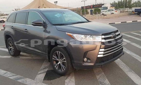Buy Import Toyota Highlander Other Car in Import - Dubai in Enga Buy Import Toyota Highlander Other Car in Import - Dubai in Enga