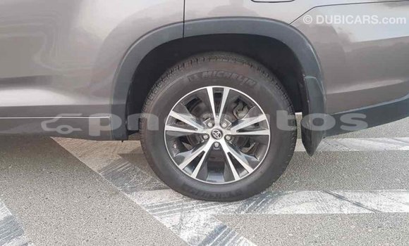 Buy Import Toyota Highlander Other Car in Import - Dubai in Enga Buy Import Toyota Highlander Other Car in Import - Dubai in Enga