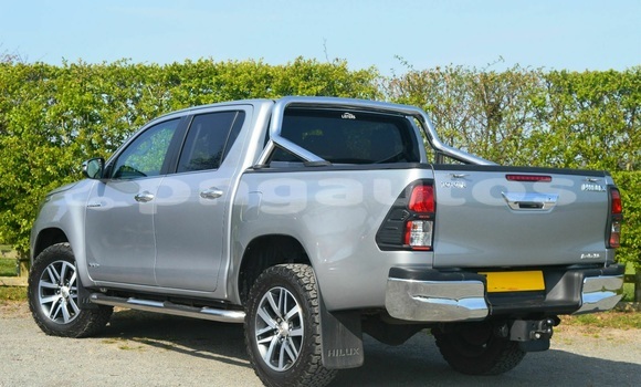Buy Used Toyota Hilux Silver Car in Port Moresby in National Capital District Buy Used Toyota Hilux Silver Car in Port Moresby in National Capital District