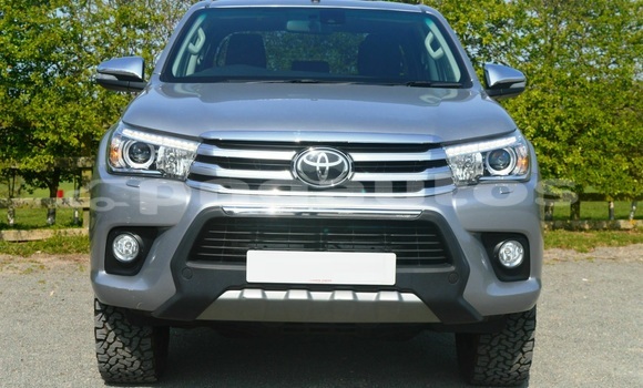Buy Used Toyota Hilux Silver Car in Port Moresby in National Capital District Buy Used Toyota Hilux Silver Car in Port Moresby in National Capital District