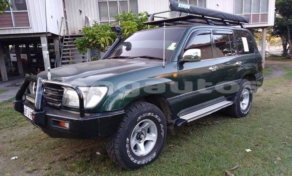 Acheter Occasion Voiture Toyota Land Cruiser Vert à Port Moresby, National Capital District Acheter Occasion Voiture Toyota Land Cruiser Vert à Port Moresby, National Capital District