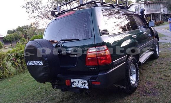 Acheter Occasion Voiture Toyota Land Cruiser Vert à Port Moresby, National Capital District Acheter Occasion Voiture Toyota Land Cruiser Vert à Port Moresby, National Capital District