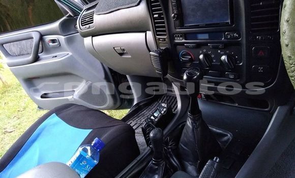 Acheter Occasion Voiture Toyota Land Cruiser Vert à Port Moresby, National Capital District Acheter Occasion Voiture Toyota Land Cruiser Vert à Port Moresby, National Capital District