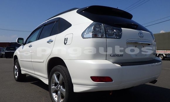 Buy Import Toyota Harrier White Car in Port Moresby in National Capital District Buy Import Toyota Harrier White Car in Port Moresby in National Capital District