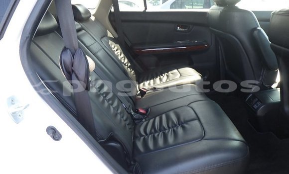 Buy Import Toyota Harrier White Car in Port Moresby in National Capital District Buy Import Toyota Harrier White Car in Port Moresby in National Capital District