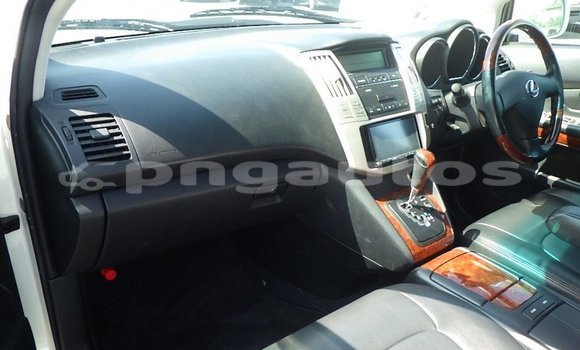 Buy Import Toyota Harrier White Car in Port Moresby in National Capital District Buy Import Toyota Harrier White Car in Port Moresby in National Capital District