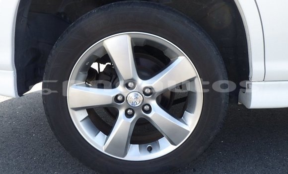 Buy Import Toyota Harrier White Car in Port Moresby in National Capital District Buy Import Toyota Harrier White Car in Port Moresby in National Capital District