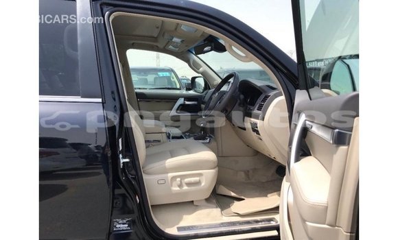 Buy Import Toyota Land Cruiser Black Car in Import - Dubai in Enga Buy Import Toyota Land Cruiser Black Car in Import - Dubai in Enga