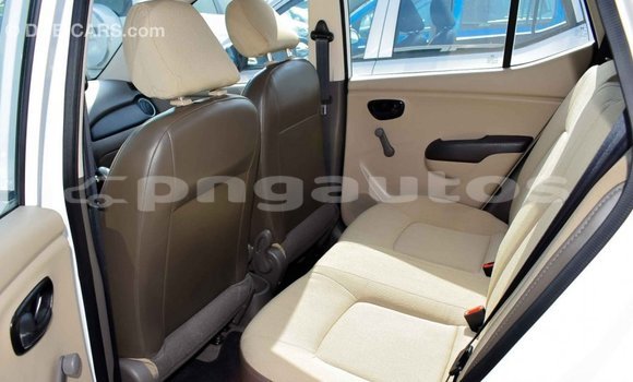 Buy Import Hyundai i10 White Car in Import - Dubai in Enga Buy Import Hyundai i10 White Car in Import - Dubai in Enga