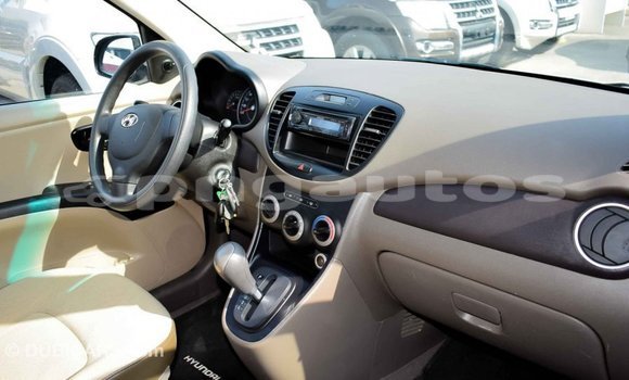 Buy Import Hyundai i10 White Car in Import - Dubai in Enga Buy Import Hyundai i10 White Car in Import - Dubai in Enga