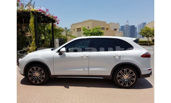 Buy Import Porsche Cayenne White Car in Import - Dubai in Enga Buy Import Porsche Cayenne White Car in Import - Dubai in Enga