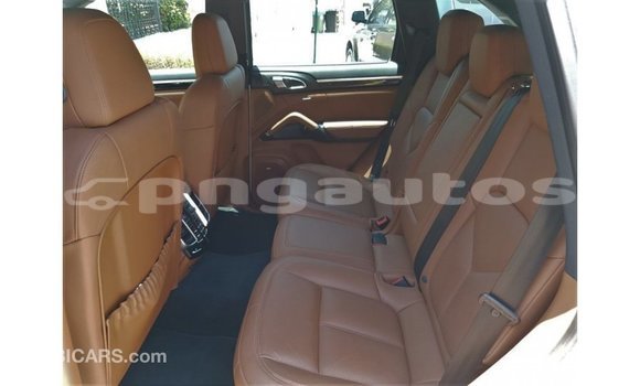Buy Import Porsche Cayenne White Car in Import - Dubai in Enga Buy Import Porsche Cayenne White Car in Import - Dubai in Enga