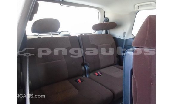 Buy Import Toyota Land Cruiser White Car in Import - Dubai in Enga Buy Import Toyota Land Cruiser White Car in Import - Dubai in Enga