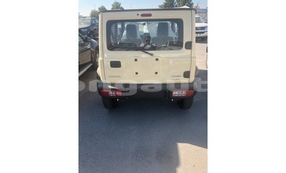 Acheter Import Voiture Suzuki Jimny Beige à Import - Dubai, Enga Acheter Import Voiture Suzuki Jimny Beige à Import - Dubai, Enga