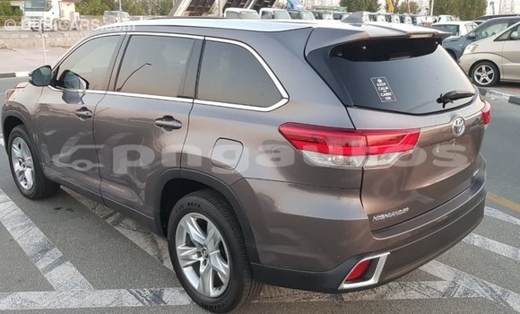 Buy Import Toyota Highlander Other Car in Import - Dubai in Enga Buy Import Toyota Highlander Other Car in Import - Dubai in Enga