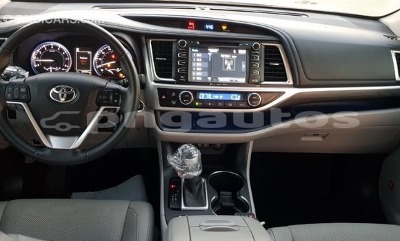 Buy Import Toyota Highlander Other Car in Import - Dubai in Enga Buy Import Toyota Highlander Other Car in Import - Dubai in Enga