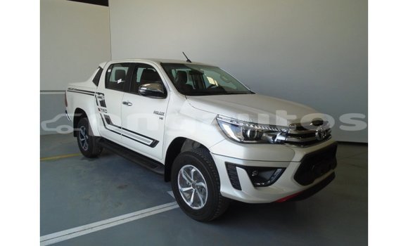 Buy Import Toyota Hilux White Car in Import - Dubai in Enga Buy Import Toyota Hilux White Car in Import - Dubai in Enga