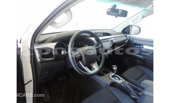Buy Import Toyota Hilux White Car in Import - Dubai in Enga Buy Import Toyota Hilux White Car in Import - Dubai in Enga