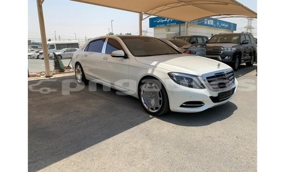 Buy Import Mercedes-Benz 190 White Car in Import - Dubai in Enga Buy Import Mercedes-Benz 190 White Car in Import - Dubai in Enga