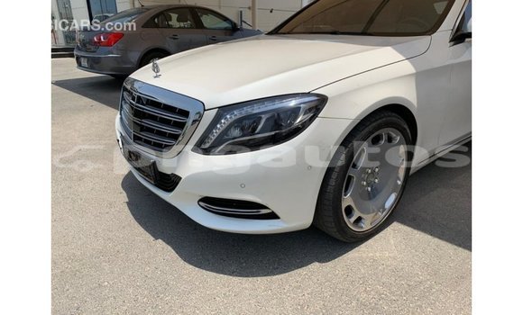 Buy Import Mercedes-Benz 190 White Car in Import - Dubai in Enga Buy Import Mercedes-Benz 190 White Car in Import - Dubai in Enga