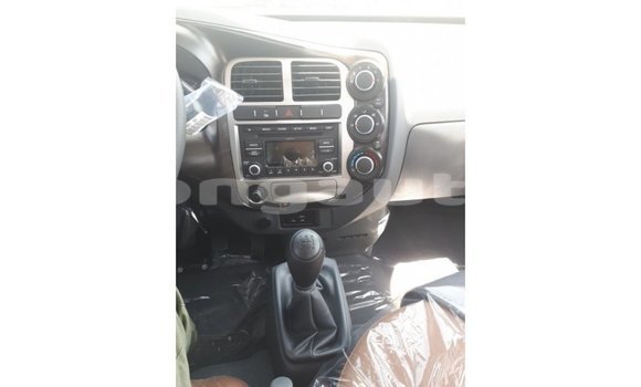 Buy Import Kia Carens White Car in Import - Dubai in Enga Buy Import Kia Carens White Car in Import - Dubai in Enga