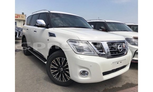 Buy Import Nissan Patrol White Car in Import - Dubai in Enga Buy Import Nissan Patrol White Car in Import - Dubai in Enga