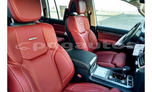 Buy Import Toyota Land Cruiser Black Car in Import - Dubai in Enga Buy Import Toyota Land Cruiser Black Car in Import - Dubai in Enga