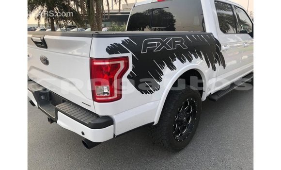 Buy Import Ford Club Wagon White Car in Import - Dubai in Enga Buy Import Ford Club Wagon White Car in Import - Dubai in Enga