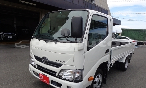 Buy New Toyota Dyna White Truck in Port Moresby in National Capital District