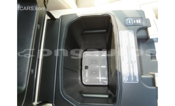 Buy Import Toyota Land Cruiser Black Car in Import - Dubai in Enga Buy Import Toyota Land Cruiser Black Car in Import - Dubai in Enga