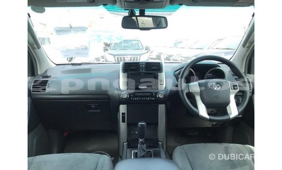 Buy Import Toyota Land Cruiser Black Car in Import - Dubai in Enga Buy Import Toyota Land Cruiser Black Car in Import - Dubai in Enga