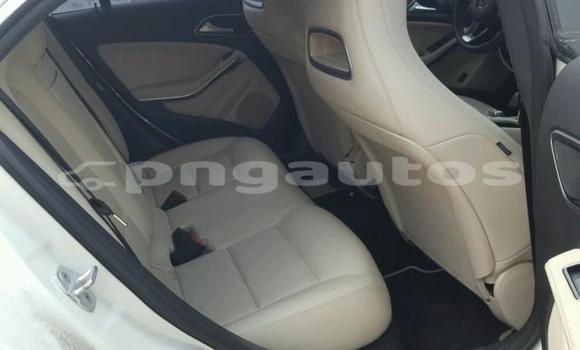 Acheter Import Voiture Mercedes-Benz CLA–Class Blanc à Import - Dubai, Enga Acheter Import Voiture Mercedes-Benz CLA–Class Blanc à Import - Dubai, Enga