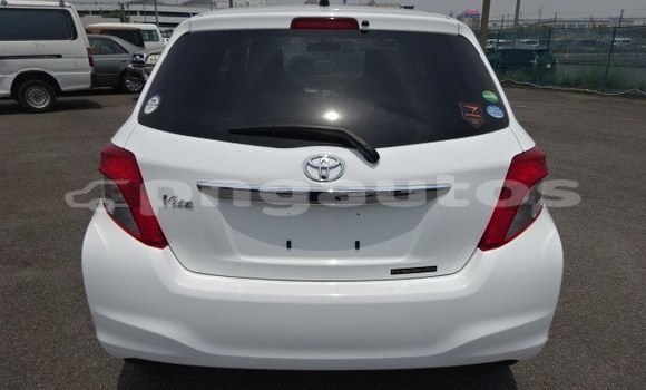 Buy Used Toyota Vitz White Car in Port Moresby in National Capital District Buy Used Toyota Vitz White Car in Port Moresby in National Capital District