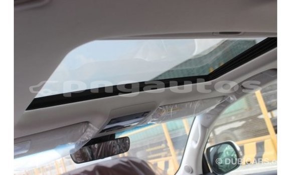 Buy Import Toyota Land Cruiser White Car in Import - Dubai in Enga Buy Import Toyota Land Cruiser White Car in Import - Dubai in Enga