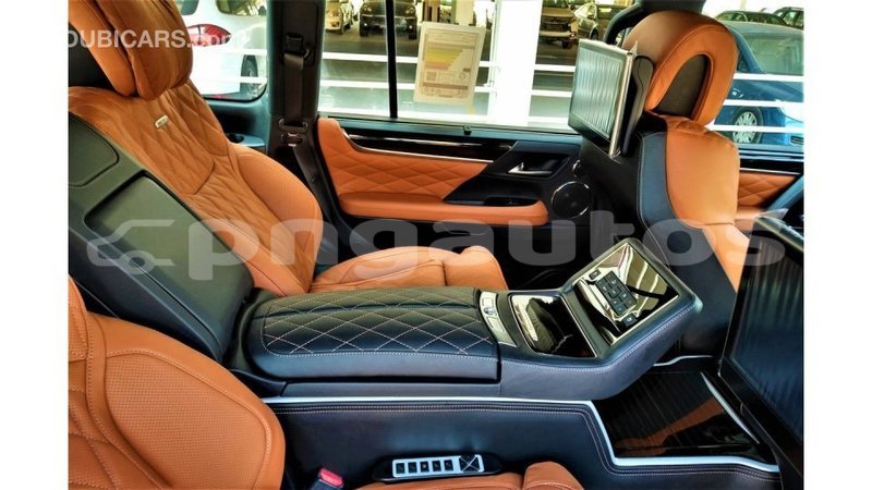 Big with watermark bbc60cc6 e94d 4152 800a 8fcc58ec59f1