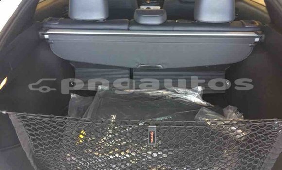 Acheter Import Voiture Toyota Prius Blanc à Import - Dubai, Enga Acheter Import Voiture Toyota Prius Blanc à Import - Dubai, Enga