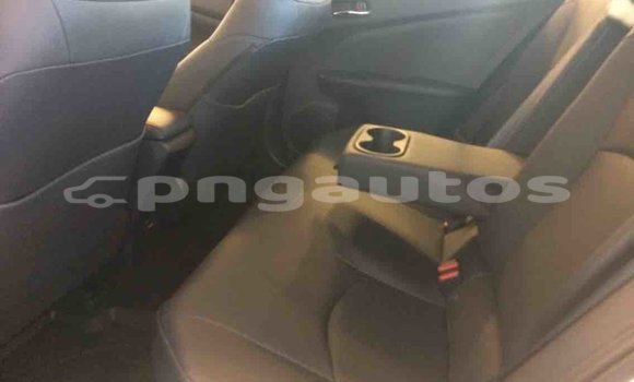 Acheter Import Voiture Toyota Prius Blanc à Import - Dubai, Enga Acheter Import Voiture Toyota Prius Blanc à Import - Dubai, Enga