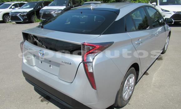 Acheter Import Voiture Toyota Prius Gris à Import - Dubai, Enga Acheter Import Voiture Toyota Prius Gris à Import - Dubai, Enga