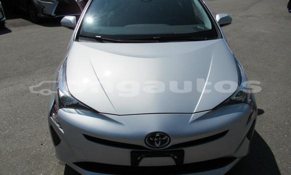 Acheter Import Voiture Toyota Prius Gris à Import - Dubai, Enga Acheter Import Voiture Toyota Prius Gris à Import - Dubai, Enga