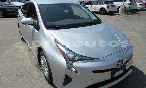 Acheter Import Voiture Toyota Prius Gris à Import - Dubai, Enga Acheter Import Voiture Toyota Prius Gris à Import - Dubai, Enga