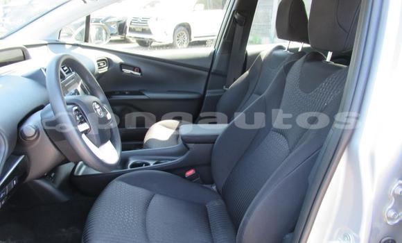 Acheter Import Voiture Toyota Prius Gris à Import - Dubai, Enga Acheter Import Voiture Toyota Prius Gris à Import - Dubai, Enga