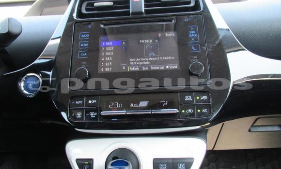 Acheter Import Voiture Toyota Prius Gris à Import - Dubai, Enga Acheter Import Voiture Toyota Prius Gris à Import - Dubai, Enga