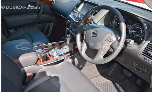 Buy Import Nissan Patrol White Car in Import - Dubai in Enga Buy Import Nissan Patrol White Car in Import - Dubai in Enga