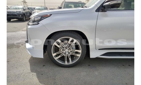 Buy Import Lexus LX White Car in Import - Dubai in Enga Buy Import Lexus LX White Car in Import - Dubai in Enga