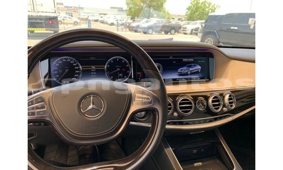 Buy Import Mercedes-Benz 190 White Car in Import - Dubai in Enga Buy Import Mercedes-Benz 190 White Car in Import - Dubai in Enga