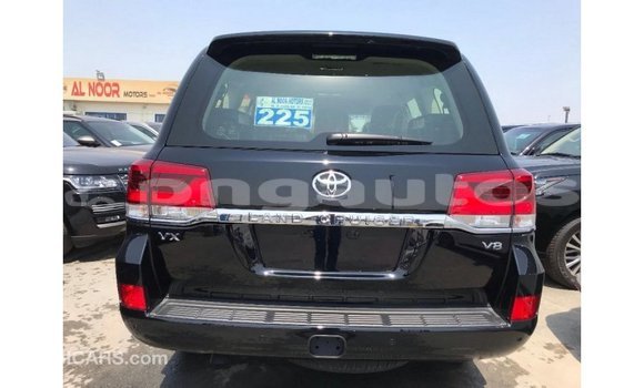 Buy Import Toyota Land Cruiser Black Car in Import - Dubai in Enga Buy Import Toyota Land Cruiser Black Car in Import - Dubai in Enga